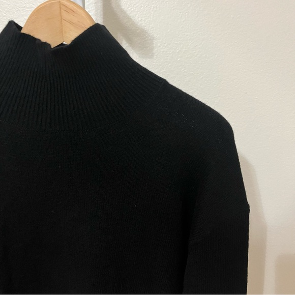 NWT Everlane The Cashmere Wool Turtleneck Sweater Small Black Quiet Luxury - Picture 4 of 12